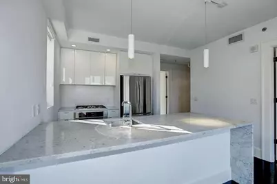 1011 M Street NW #407, Washington, DC 20001 - Photo 5