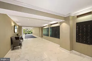 4201 Cathedral Ave NW, Washington, DC 20016 - Photo 27