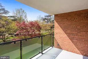 4201 Cathedral Ave NW, Washington, DC 20016 - Photo 11