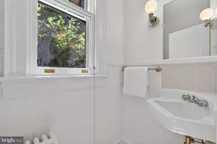 3201 Idaho Ave NW, Washington, DC 20016 - Photo 11