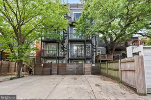 1341 Irving St NW, Washington, DC 20010 - Photo 31