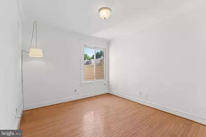 916 East Capitol Street NE, Washington, DC 20003 - Photo 23