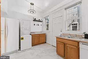 916 East Capitol St NE, Washington, DC 20003 - Photo 49