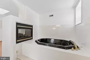 916 East Capitol St NE, Washington, DC 20003 - Photo 31