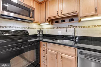 1949 Calvert Street NW #E, Washington, DC 20009 - Photo 11