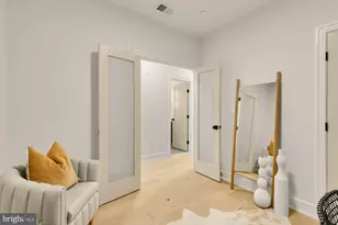1463 Harvard St NW, Washington, DC 20009 - Photo 29