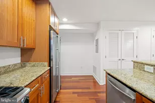 1354 Euclid St NW, Washington, DC 20009 - Photo 9