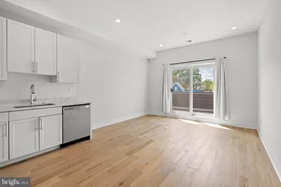 1130 Penn Street NE #6, Washington, DC 20002 - Photo 5