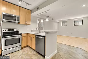 2412 17th St NW, Washington, DC 20009 - Photo 9