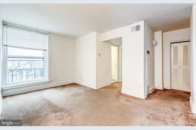 3060 16th Street NW #308, Washington, DC 20009 - Photo 5