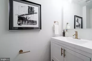 520 Irving St NW, Washington, DC 20010 - Photo 27