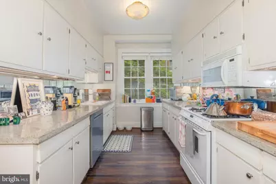 1661 Crescent Place NW #306, Washington, DC 20009 - Photo 9
