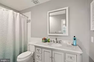 1642 Beekman Pl NW, Washington, DC 20009 - Photo 23