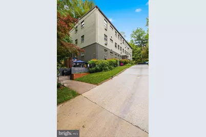 4595 Macarthur Boulevard NW #4, Washington, DC 20007 - Photo 3