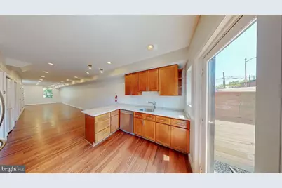 1617 C Street SE, Washington, DC 20003 - Photo 3