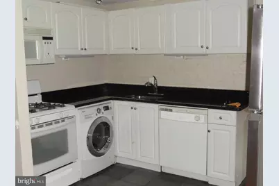 3010 Wisconsin Avenue NW #B1, Washington, DC 20016 - Photo 9