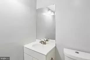 950 25th St NW, Washington, DC 20037 - Photo 17