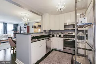 915 E St NW, Washington, DC 20004 - Photo 9
