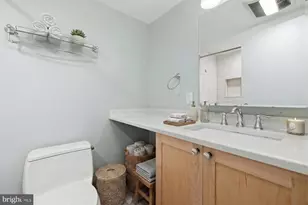 2501 Calvert St NW, Washington, DC 20008 - Photo 5