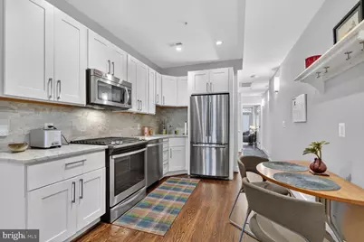 611 2nd Street NE #2 FURNISHED, Washington, DC 20002 - Photo 3