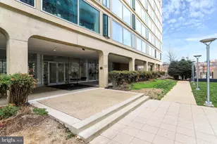 1101 3rd St SW, Washington, DC 20024 - Photo 3