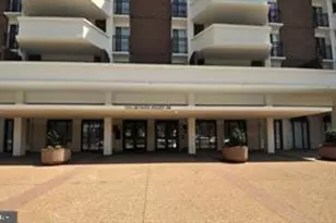 700 7th St SW, Washington, DC 20024 - Photo 1