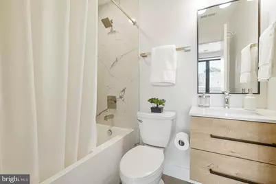 2001 I Street NE #10, Washington, DC 20002 - Photo 19