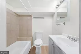 30 R St NE, Washington, DC 20002 - Photo 17