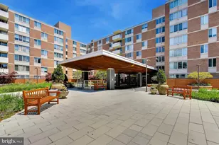 2939 Van Ness St NW, Washington, DC 20008 - Photo 25