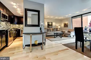 2141 P St NW, Washington, DC 20037 - Photo 13