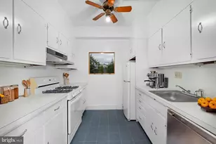 4000 Cathedral Ave NW, Washington, DC 20016 - Photo 13