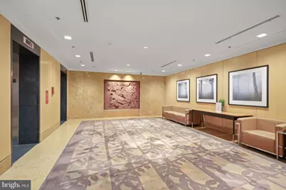 910 M Street NW #304, Washington, DC 20001 - Photo 3