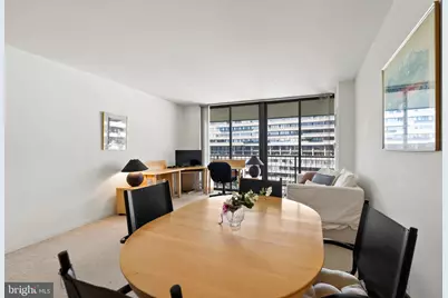 700 New Hampshire Avenue NW #912, Washington, DC 20037 - Photo 5