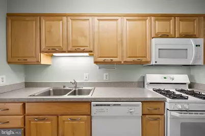 700 New Hampshire Avenue NW #912, Washington, DC 20037 - Photo 11