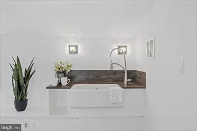 1706 Surrey Lane NW, Washington, DC 20007 - Photo 47