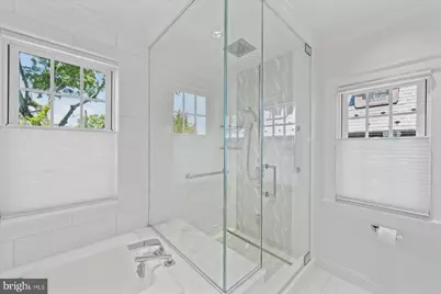 1706 Surrey Lane NW, Washington, DC 20007 - Photo 37