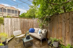 1626 Hobart St NW, Washington, DC 20009 - Photo 59