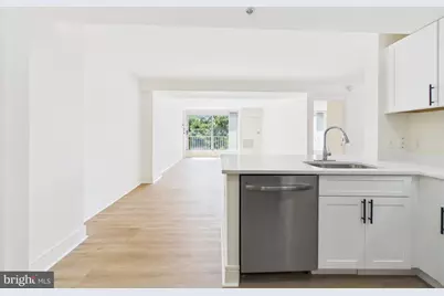 800 4th Street SW #N701, Washington, DC 20024 - Photo 17