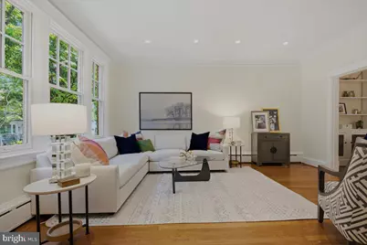 2732 Woodley Place NW, Washington, DC 20008 - Photo 9