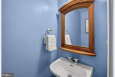 1341 East Capitol Street SE #108, Washington, DC 20003 - Photo 9