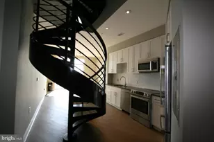 2550 17th St NW, Washington, DC 20009 - Photo 27