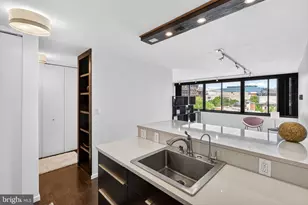 2030 F St NW, Washington, DC 20006 - Photo 3