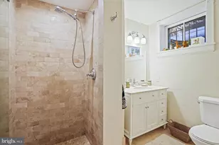 501 T St NW, Washington, DC 20001 - Photo 31