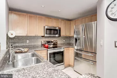 777 7th Street NW #813, Washington, DC 20001 - Photo 9