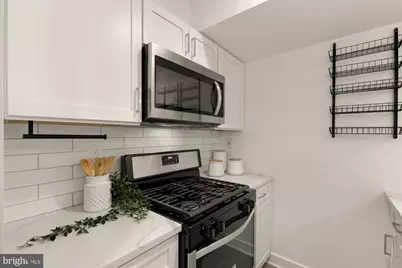 1019 17th Place NE #1, Washington, DC 20002 - Photo 5