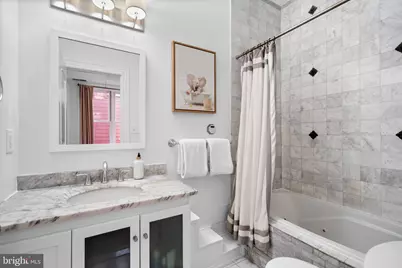 815 T Street NW #B, Washington, DC 20001 - Photo 27