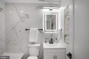 702 19th St NE, Washington, DC 20002 - Photo 17