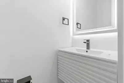 1140 Oates Street NE #201, Washington, DC 20002 - Photo 17