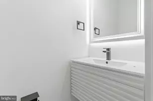 1140 Oates St NE, Washington, DC 20002 - Photo 17