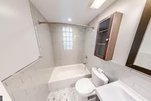 1724 21st St NW, Washington, DC 20009 - Photo 5